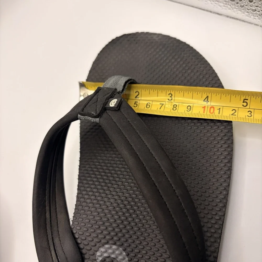 Cobian Floater Men’s Black Flip Flop Sandals Approx Size 9 Padded Strap